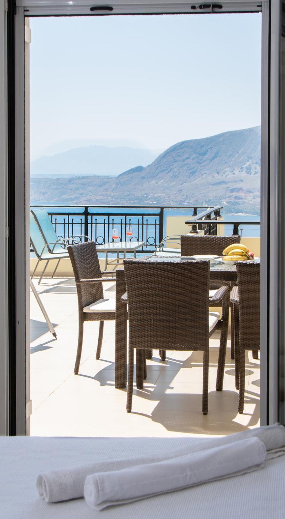 Souda Bay View With Private Pool Near Chania City Exterior foto